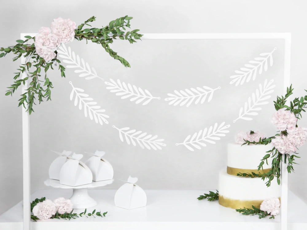 Girlanda z papiera - perie, dekorácia, 1,8m