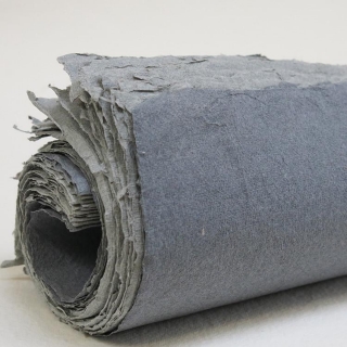 Skicár A3 Khadi ROLL UP BOOK - šedý, stredne zrnitý papier, 100g, 38 strán