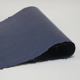 Papier 40 x 55cm Khadi SUNN HEMP indigo, 100g/m2, 1ks